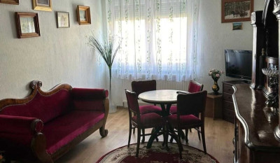 Apartament de vanzare 3 camere Centru 157901